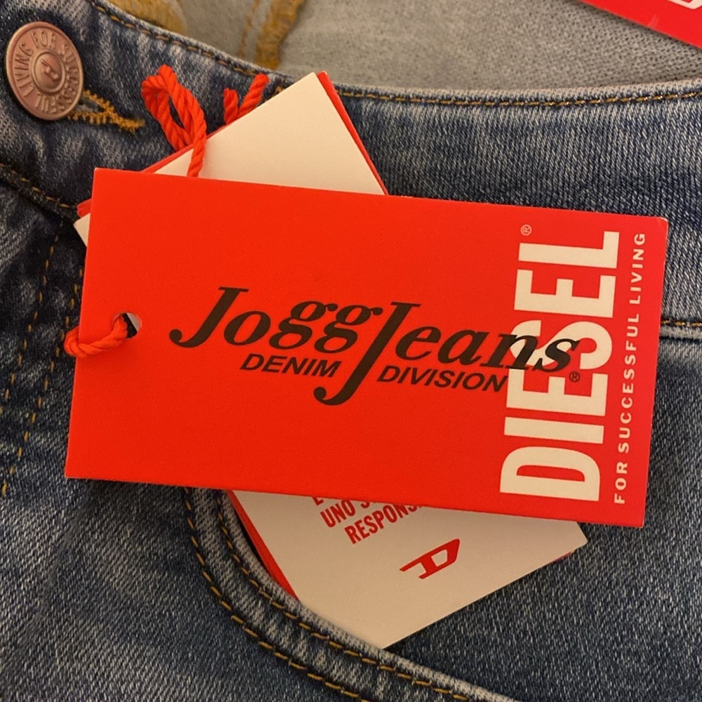 Women’s Diesel jeans D-Ollie’s JoggJean - Picture 5 of 6